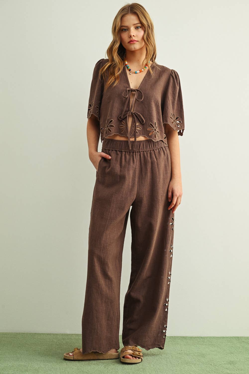Cedar Tie Front Top