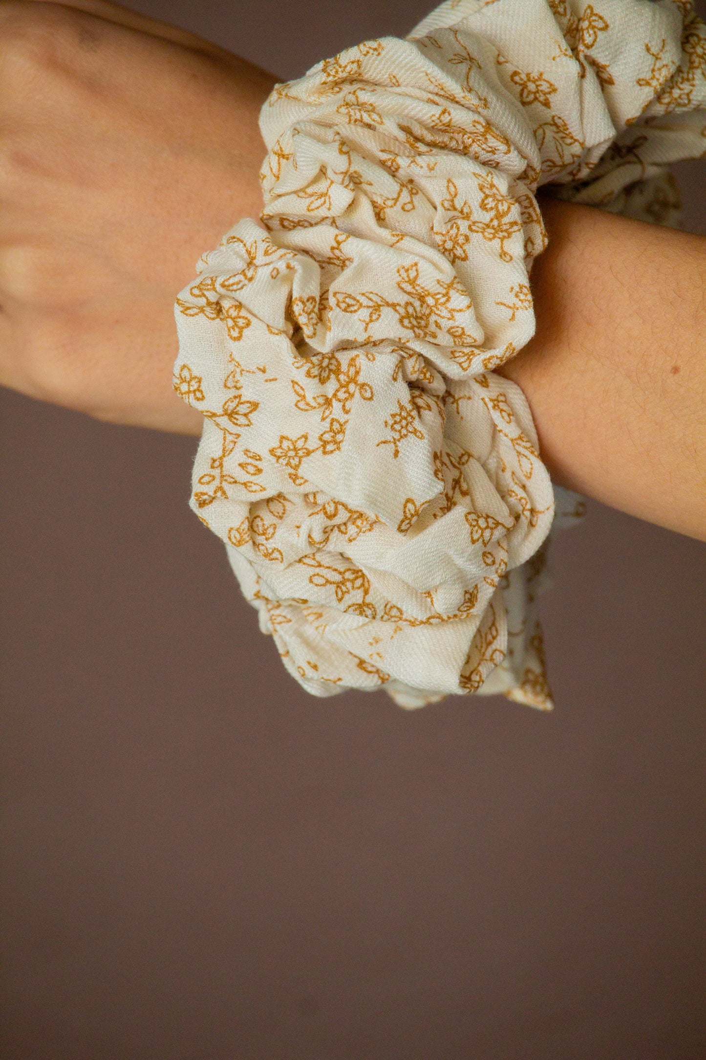 Creamy Floral Jumbo